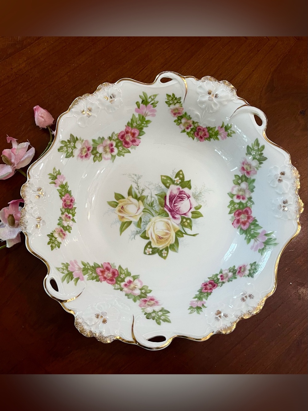 Antique 1900 Rosenthal RC Bavaria Bowl Pensée Pattern Gold Gilt Rose Scalloped